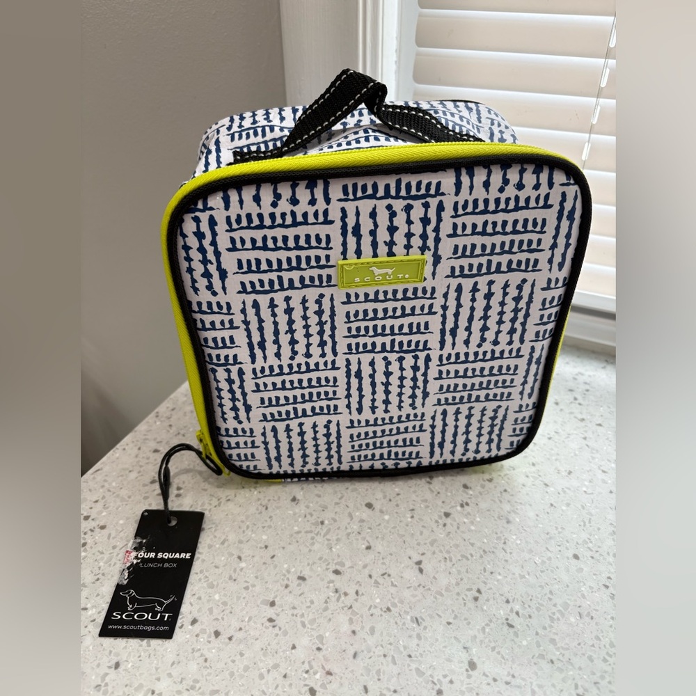 Scout Navy and White Four Square Lunch Tote